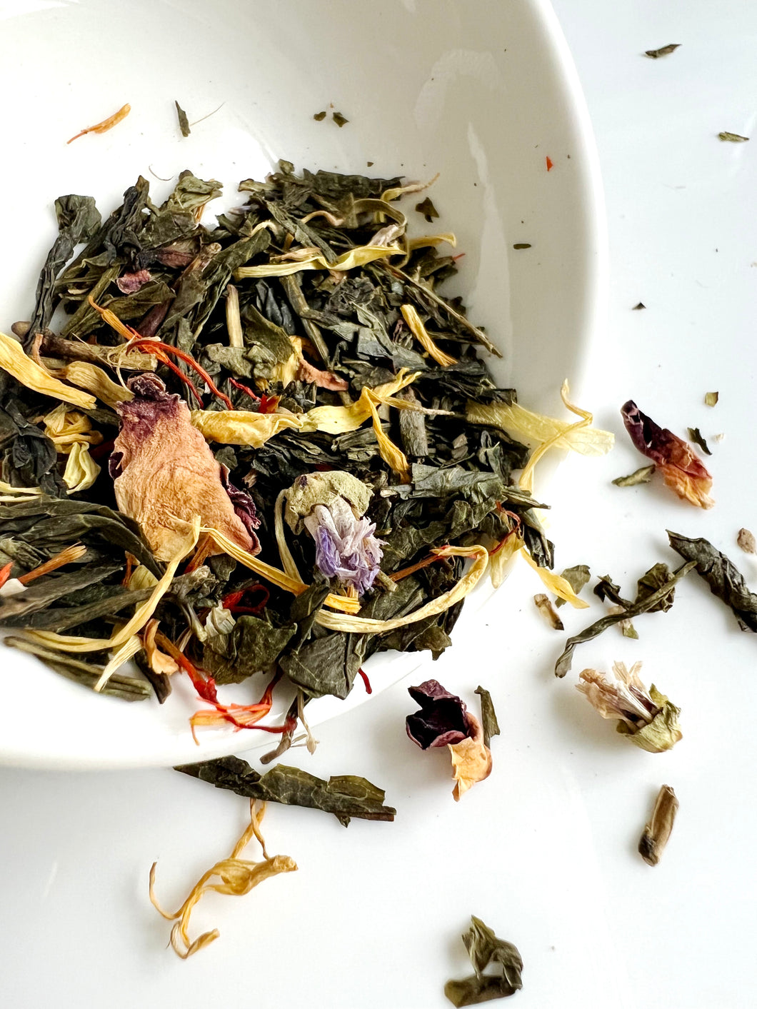 Goldengreen - rose, passionfruit and mallow blossoms green loose leaf tea