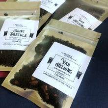 Load image into Gallery viewer, Van Helsing - cinnamon pecan &amp; caramel loose leaf black tea
